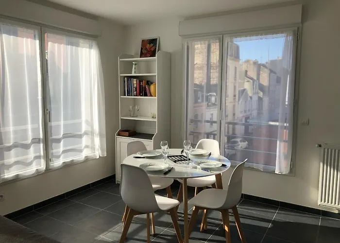 Echappee - 4 Pers - Parking Prive - Ascenseur - 60m2 Апартаменты *